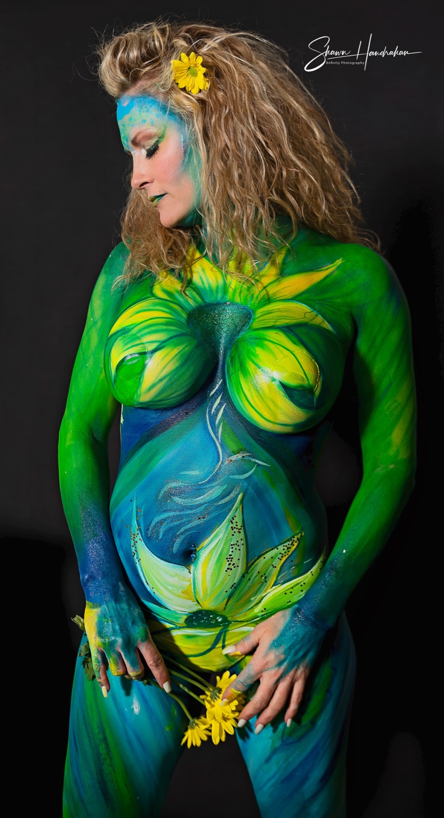 Wildgrowth — UV body art by Tina Cozart